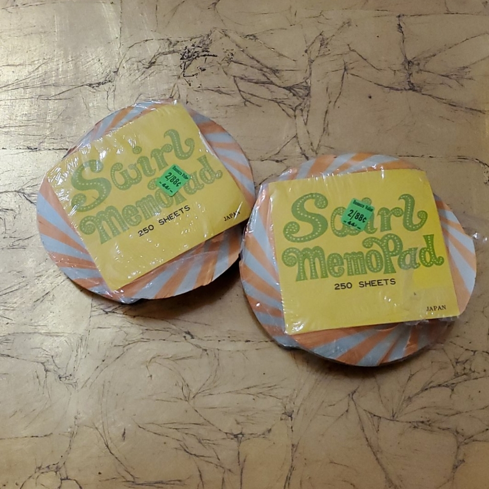 Retro Groovy Swirl Pads